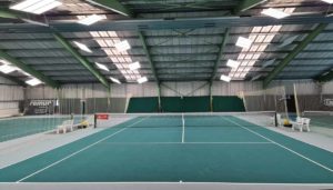 led tennishallenbeleuchtung: Ballwurfsichere LED Tennishallenbeleuchtung