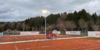 1-Mast-Flutlichtlösung: Tennis Prutting stellt auf!